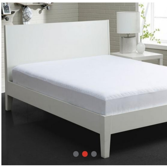 Mattress & Pillow Protector Set - Picture 2 of 5